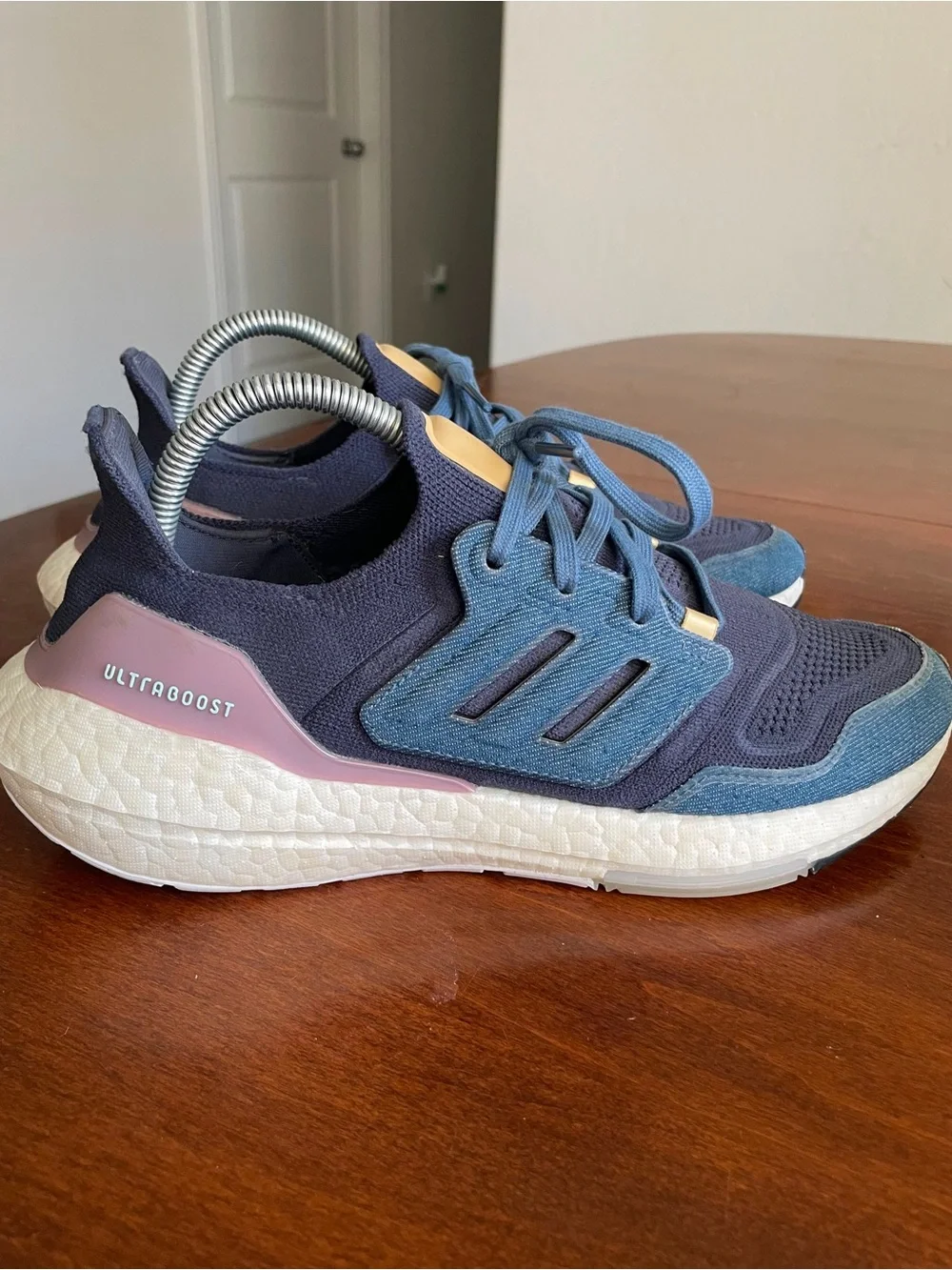 Adidas Mens Size 9 Ultraboost 22 ART GX9157 Blue Athletic Running Shoes